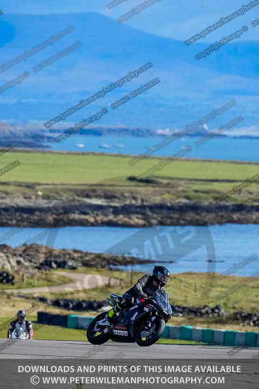 anglesey no limits trackday;anglesey photographs;anglesey trackday photographs;enduro digital images;event digital images;eventdigitalimages;no limits trackdays;peter wileman photography;racing digital images;trac mon;trackday digital images;trackday photos;ty croes